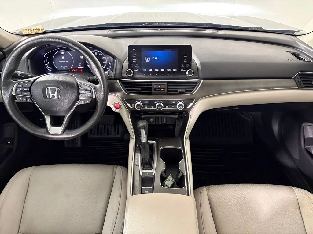 Used 2018  Honda LX image 32