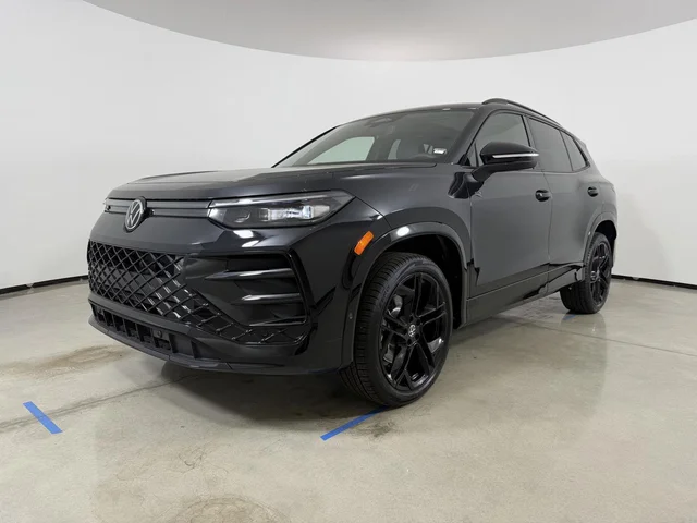 2026 Volkswagen Tiguan SE R-Line Black