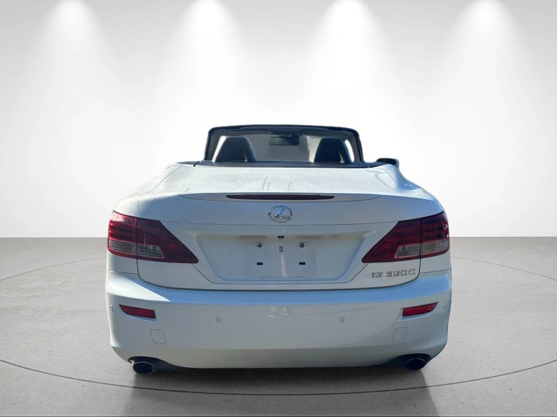 Used 2013 Starfire Pearl Lexus Base image 4