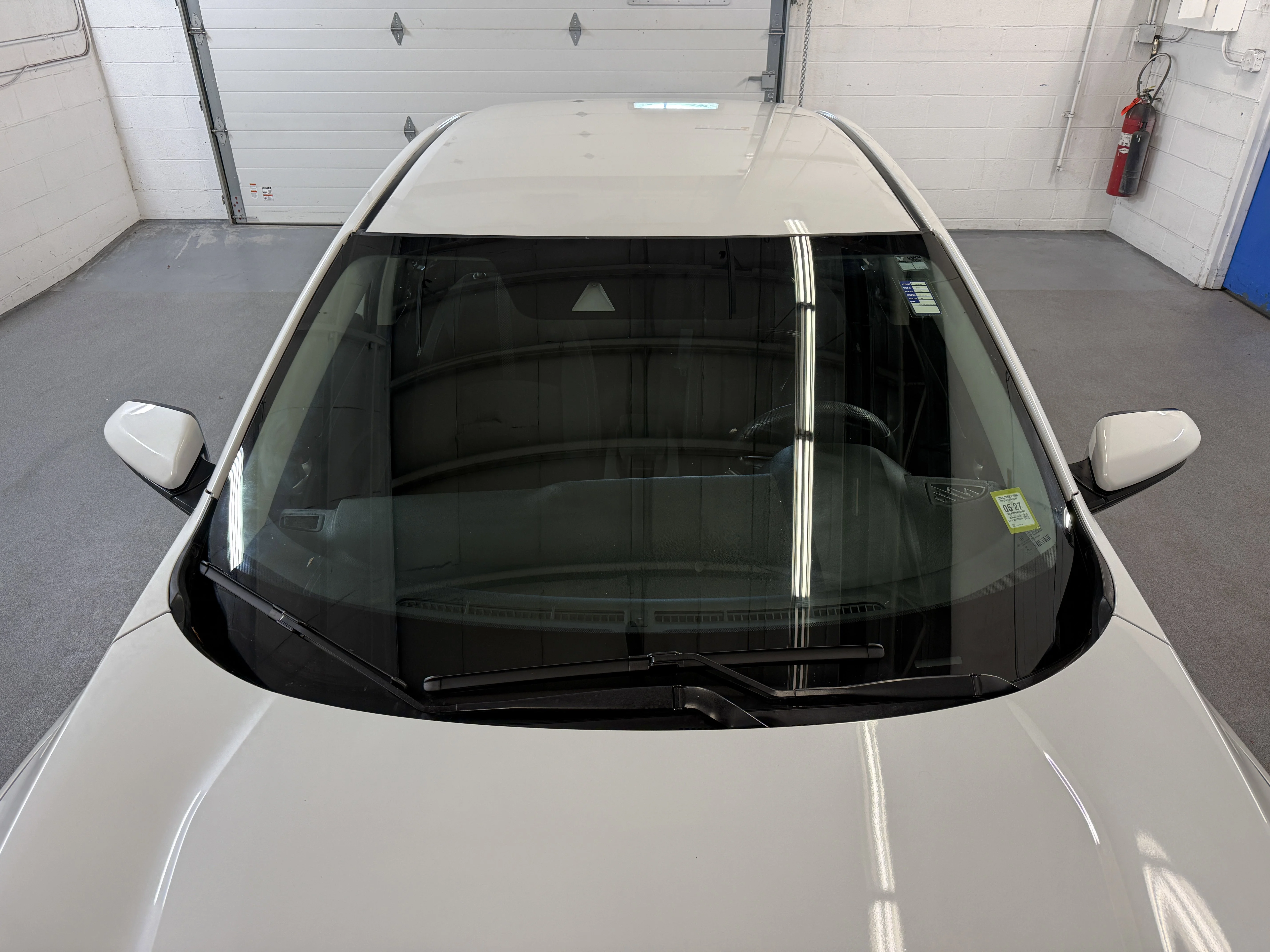 Certified Used 2019 Platinum White Pearl Honda LX image 4