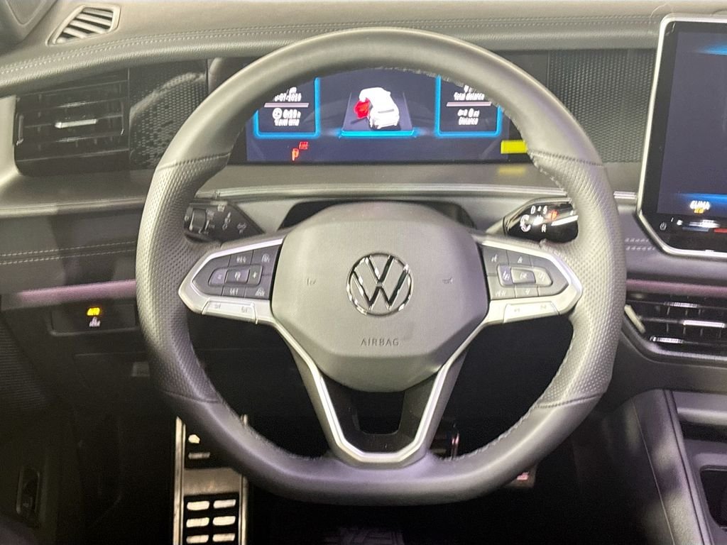 New 2025 Opal White Pearl Volkswagen 2.0T SE R-Line Black image 13
