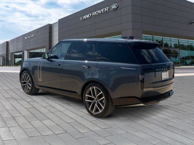 Used 2026 Varesine Blue Metallic Land Rover SE image 3