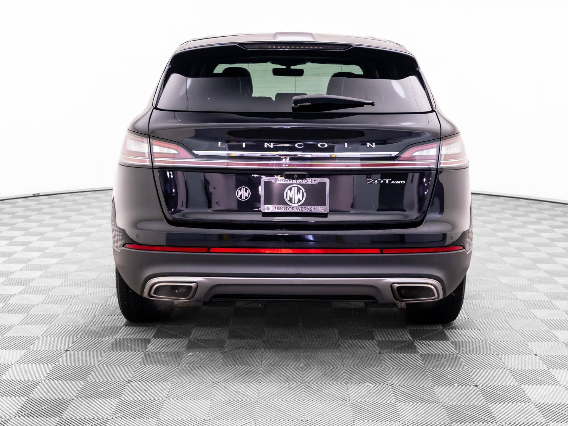 Used 2019 Black Lincoln Select image 4