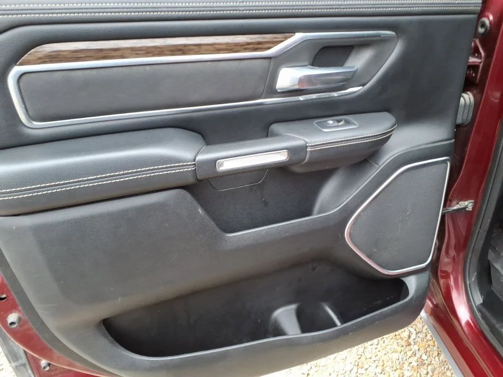 Used 2019 Red Ram Laramie image 17