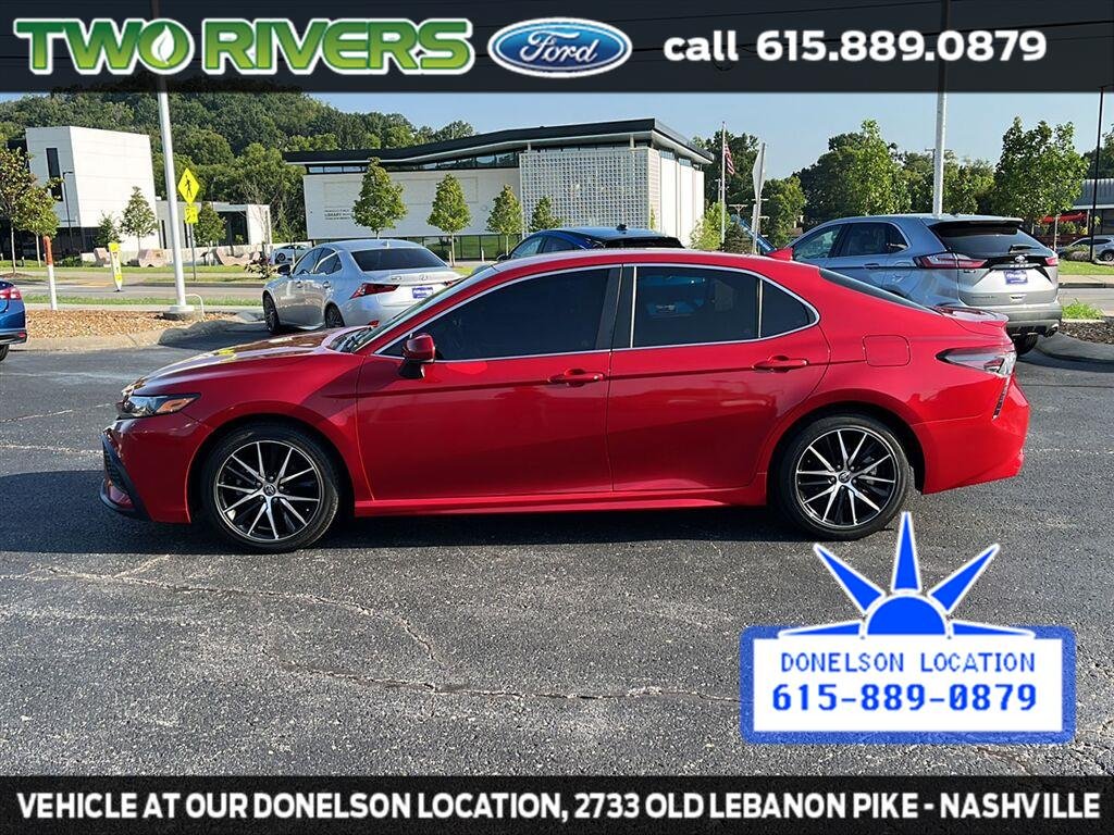 Used 2022 Supersonic Red Toyota SE image 5