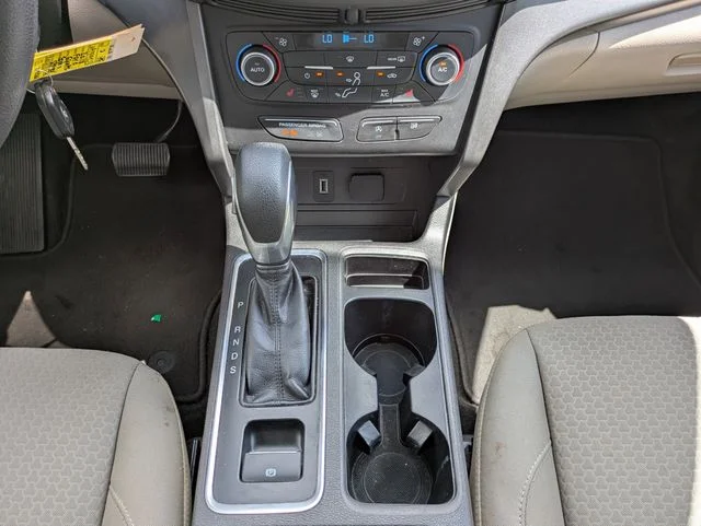Used 2018 Ingot Silver Ford SE image 19