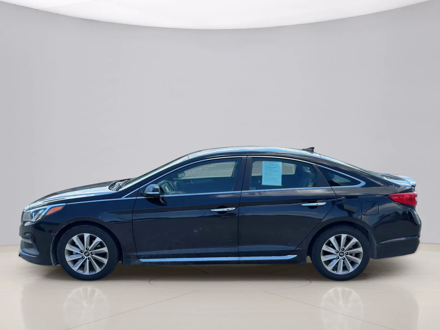 Used 2015 Black Hyundai SPORT image 2