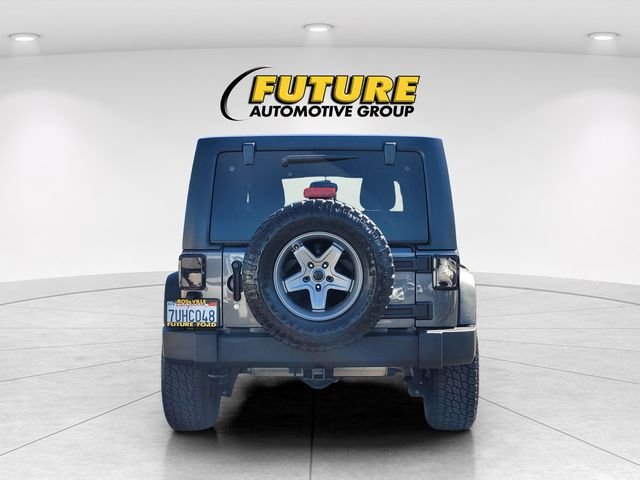 Used 2016 Gray Jeep Unlimited Sport image 5