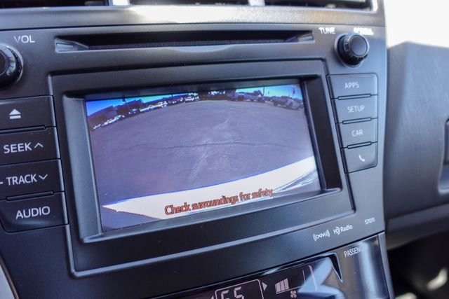 Used 2014 Silver Toyota Five image 17