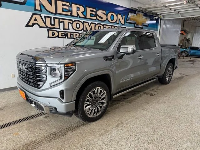 2023 GMC Sierra Denali Ultimate 4WD Crew Cab Short Box's photo