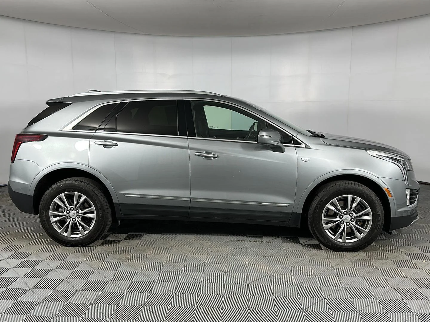 Used 2023 Argent Silver Metallic Cadillac AWD Premium Luxury image 29