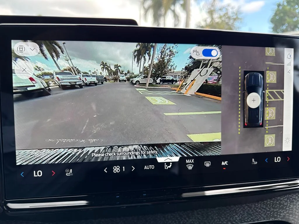 New 2026 White Ford Tremor image 28