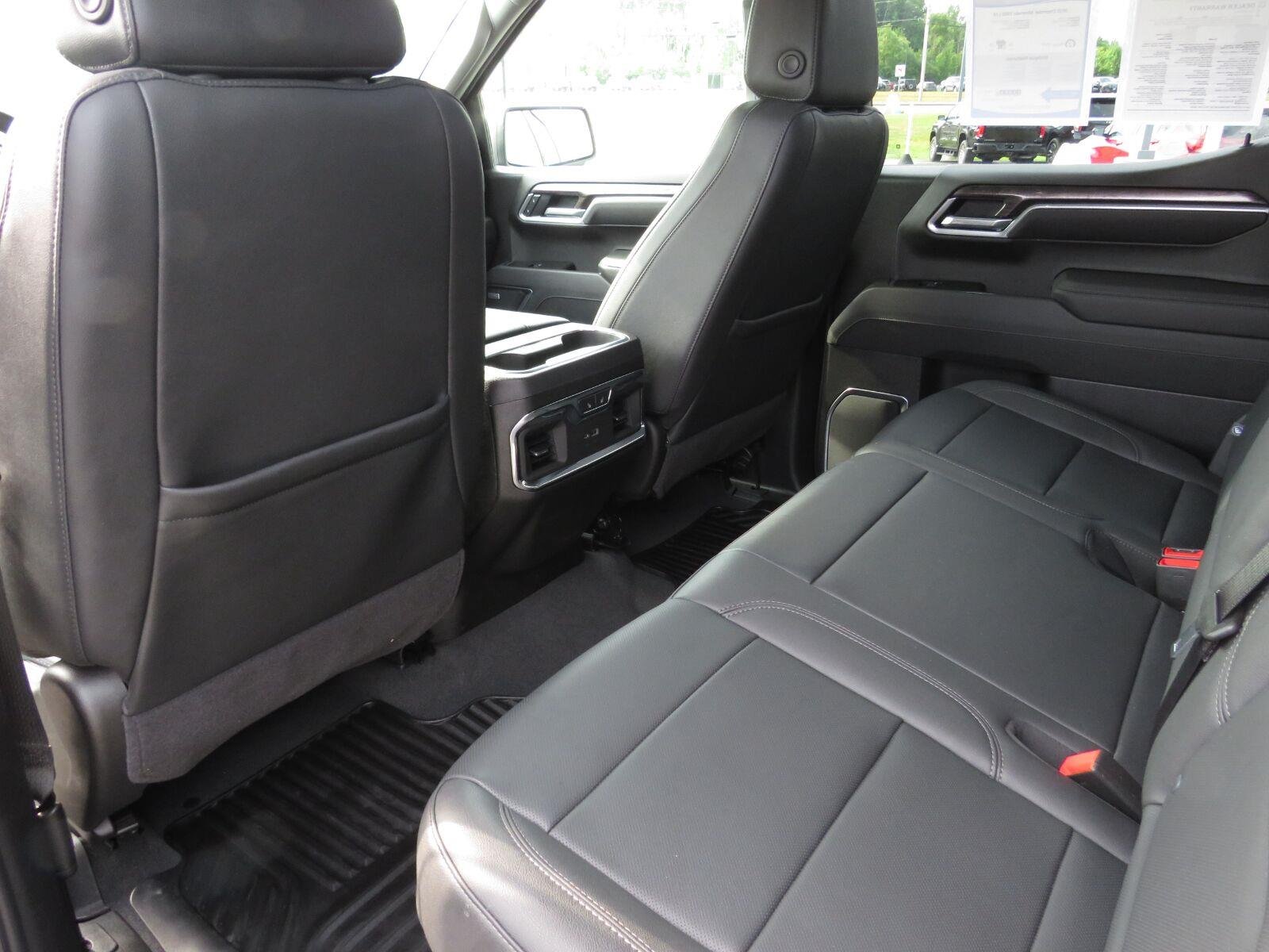 Used 2025 Black Chevrolet LTZ image 27