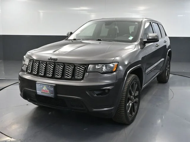 2020 Jeep Grand Cherokee Altitude - Photo 12