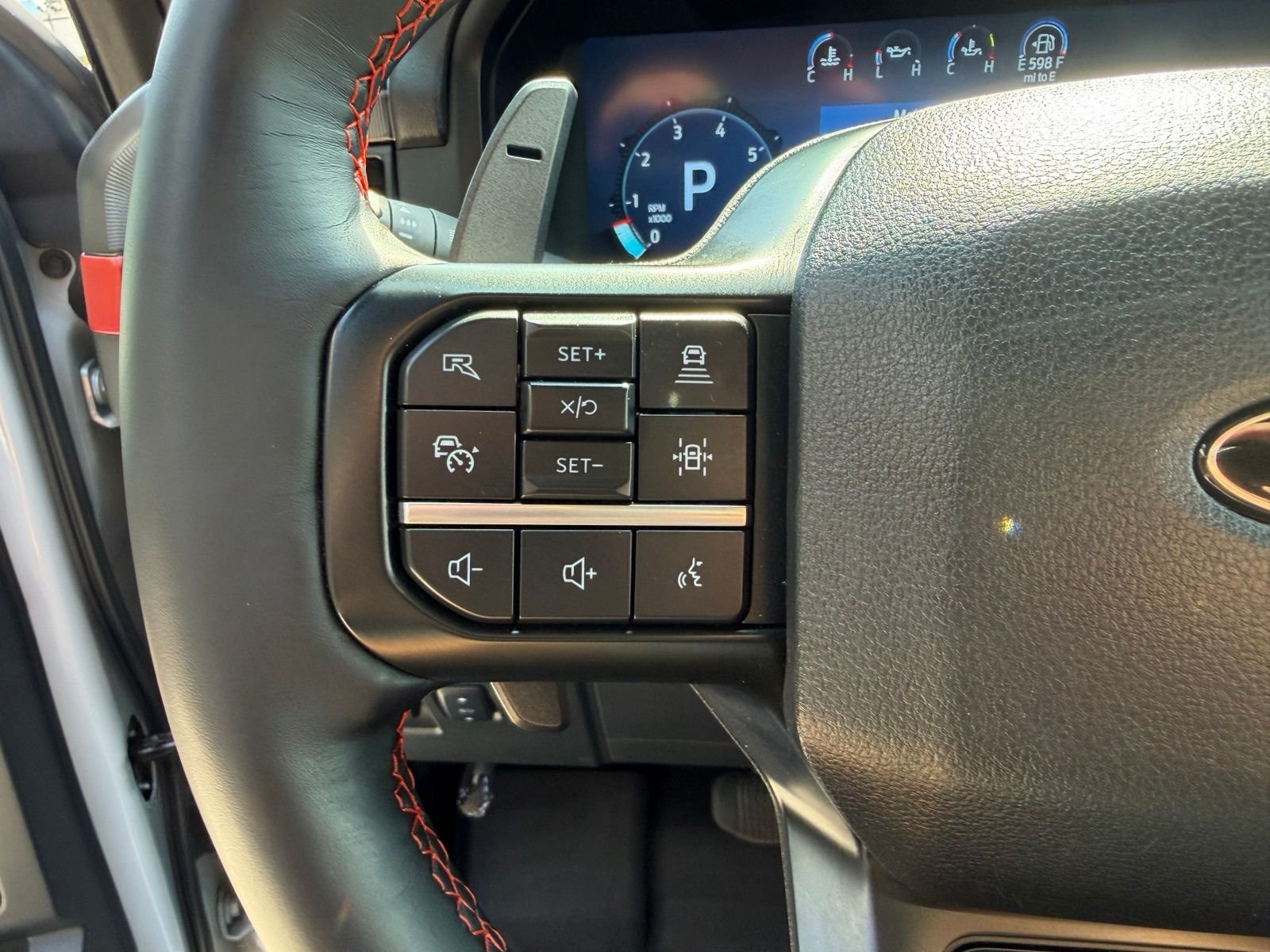 Used 2025 Space White Metallic Ford Raptor image 17