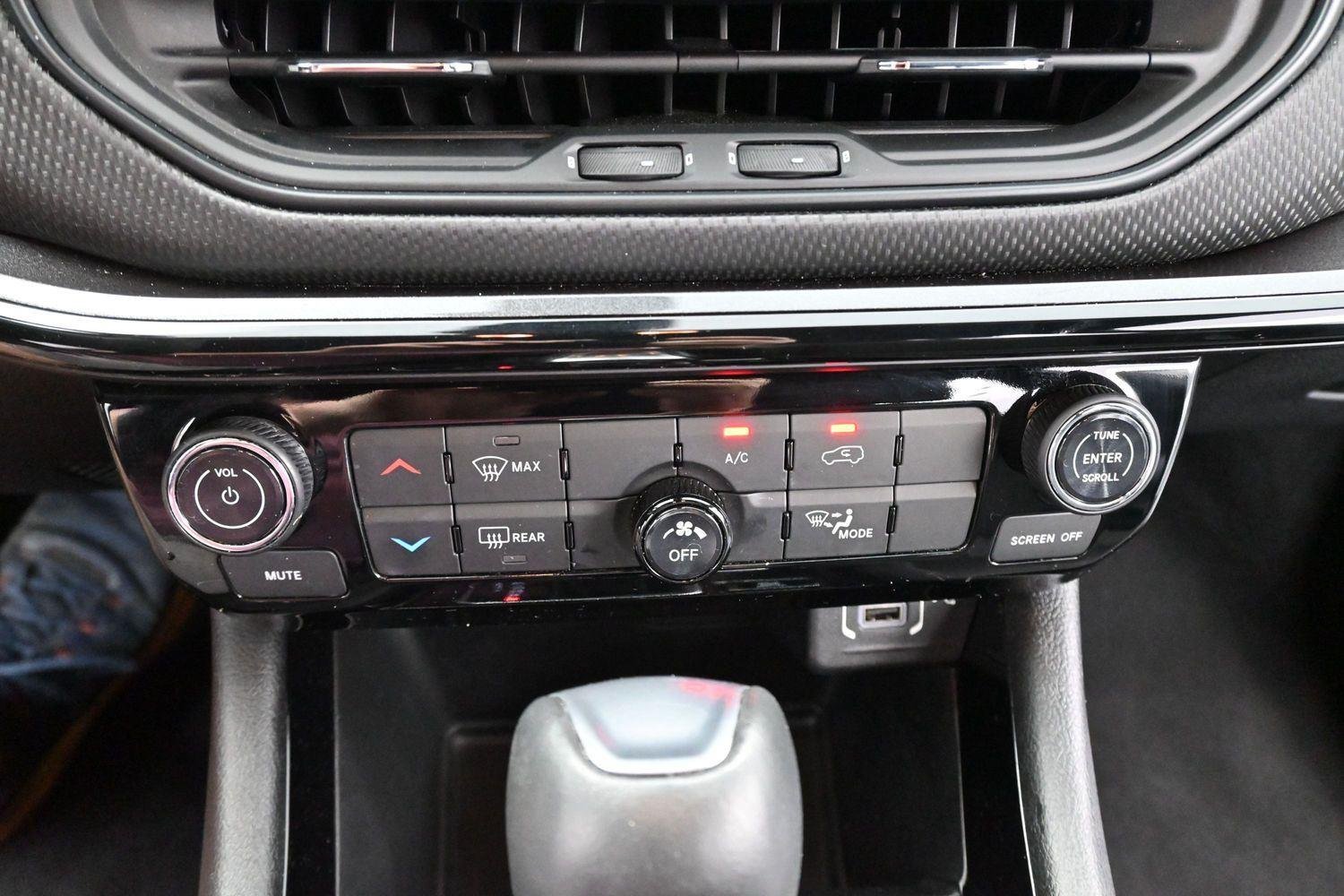Used 2023 Bright White Clearcoat Jeep Altitude image 21