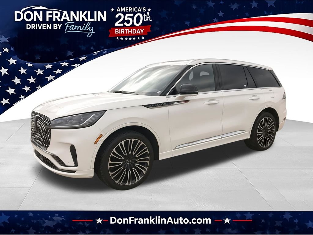 Used 2025 White Lincoln Black Label image 1