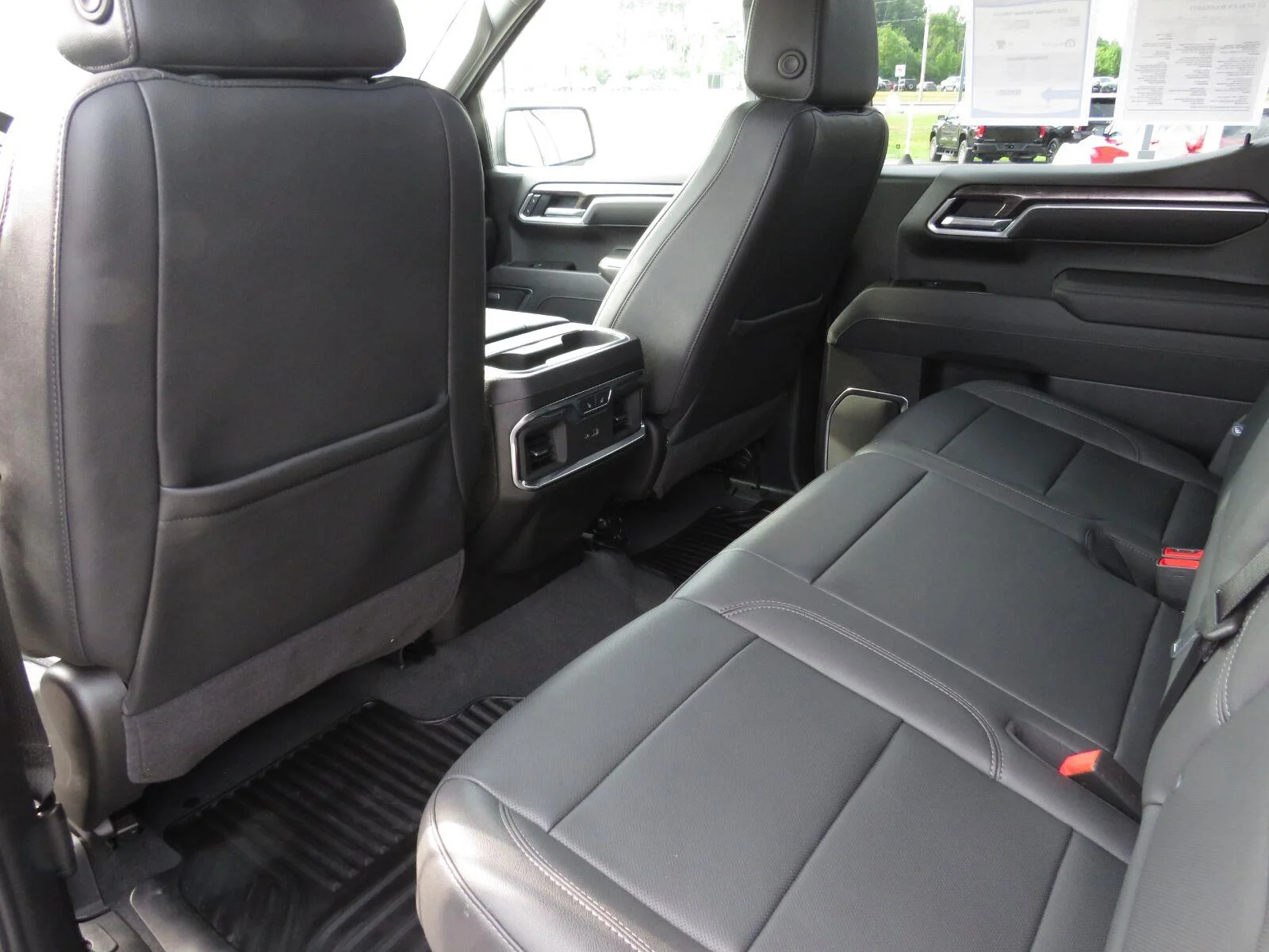 Used 2025 Black Chevrolet LTZ image 27