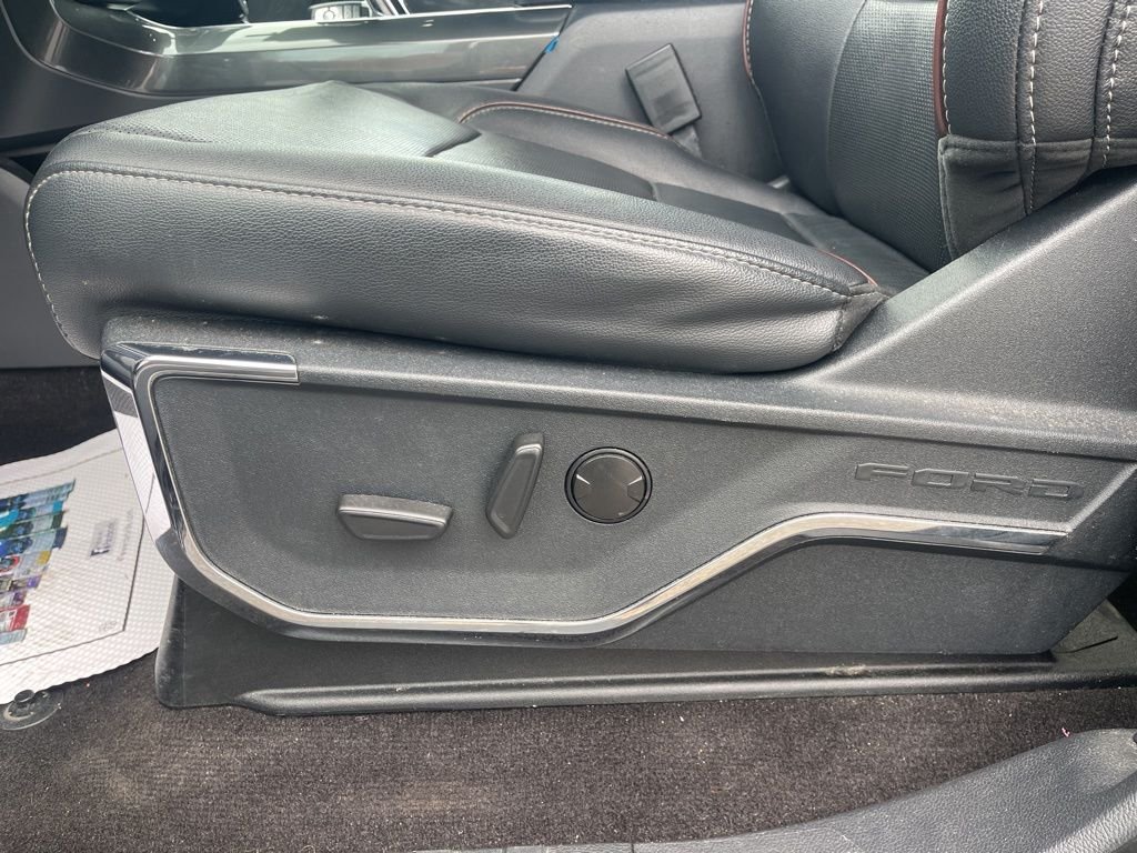 Used 2022 Black Ford Lariat image 18
