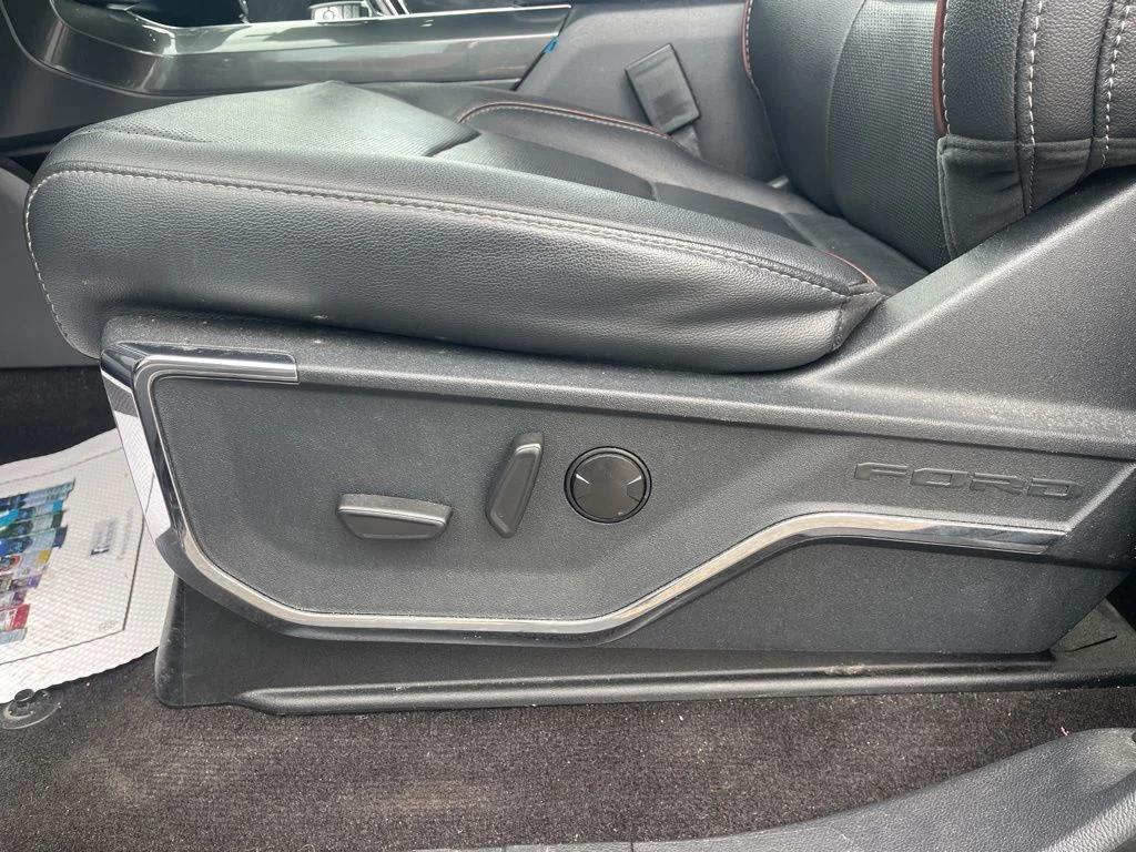 Used 2022 Black Ford Lariat image 18