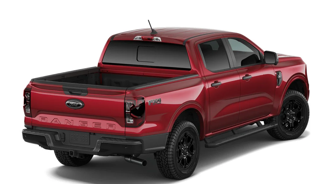 New 2026 Avalanche Ford XLT image 3