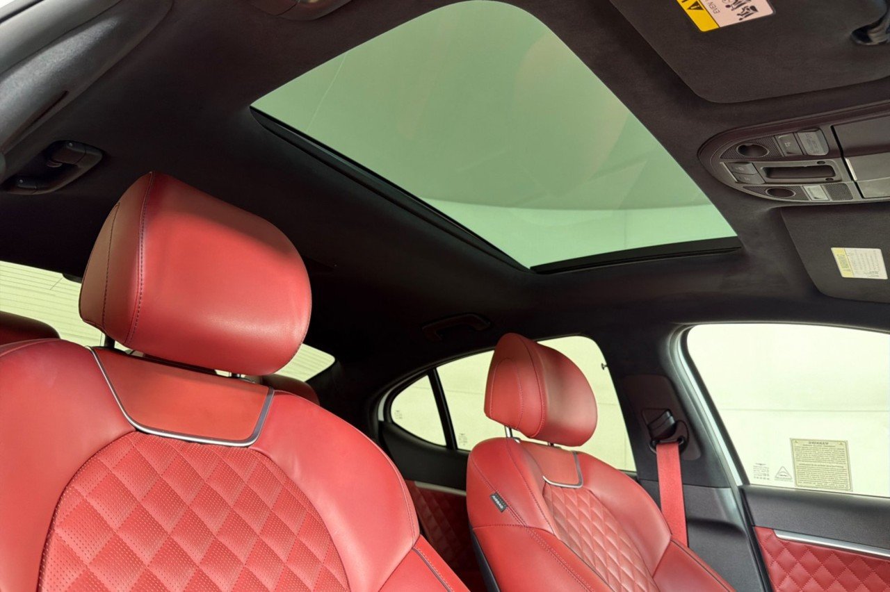 Used 2022 Verbier White Genesis 3.3T Launch Edition image 15