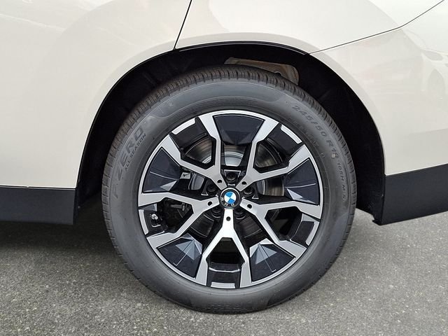 New 2026 Dune Grey Metallic BMW 30 xDrive image 8