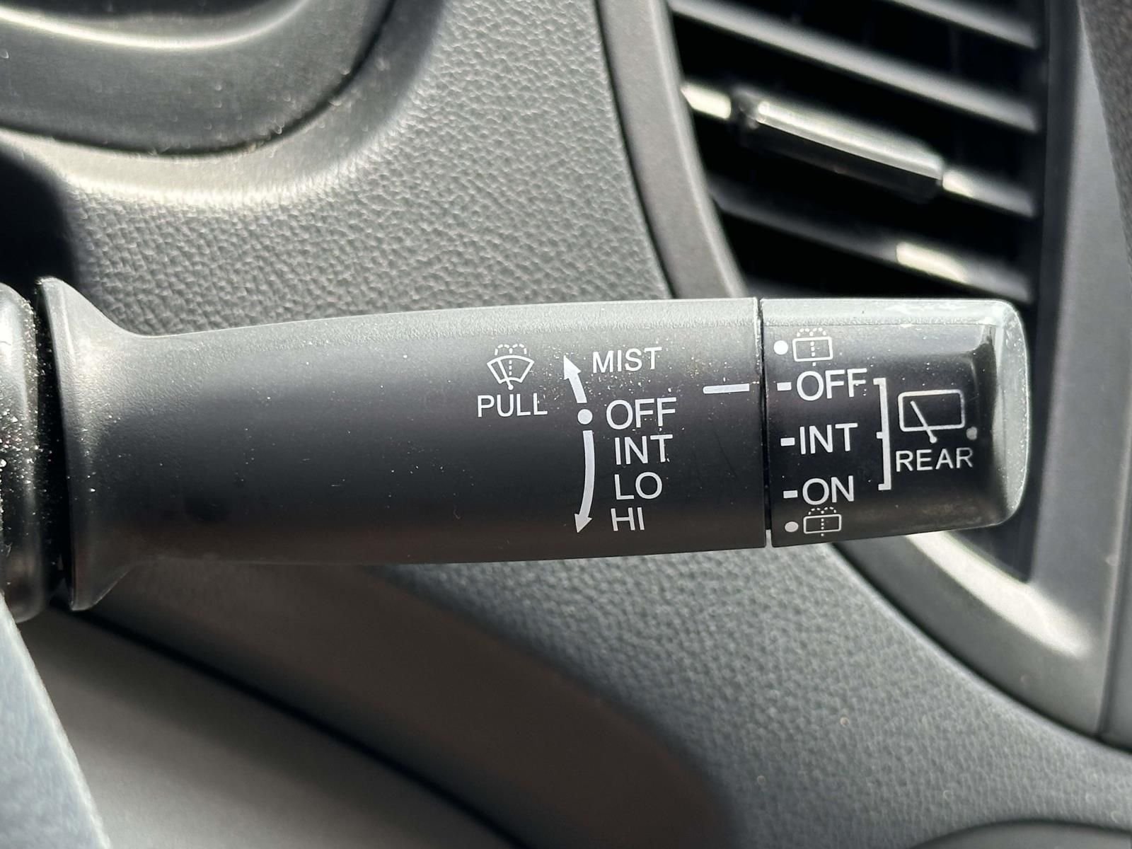 Used 2014  Honda LX image 31