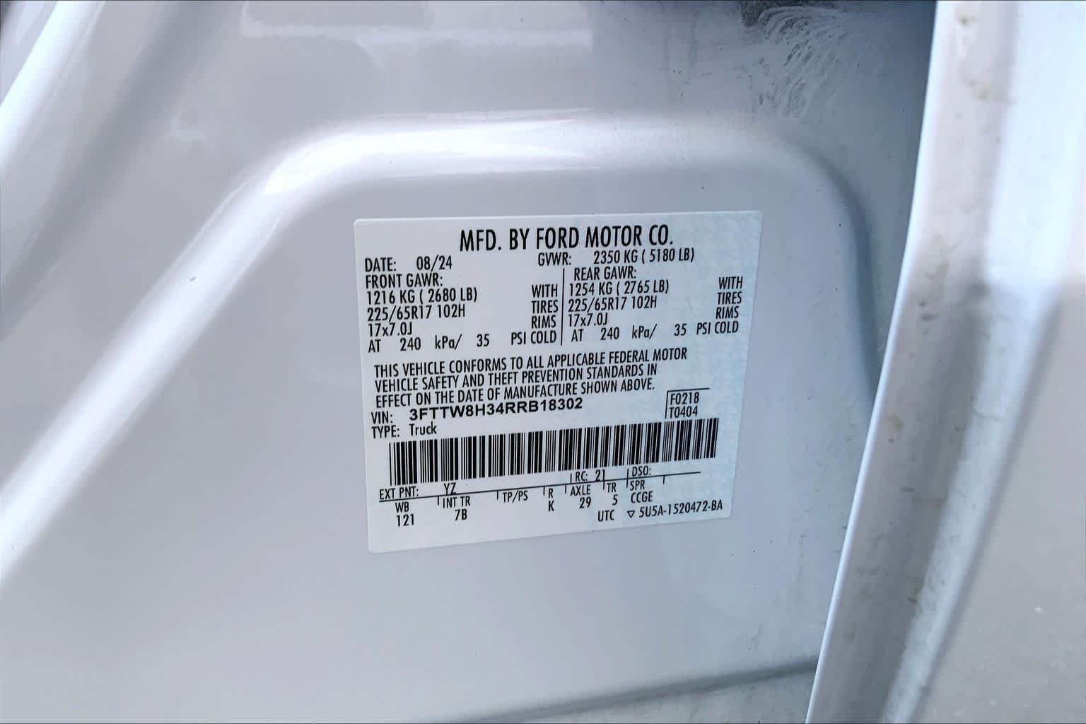 Used 2024 Oxford White Ford XLT image 31