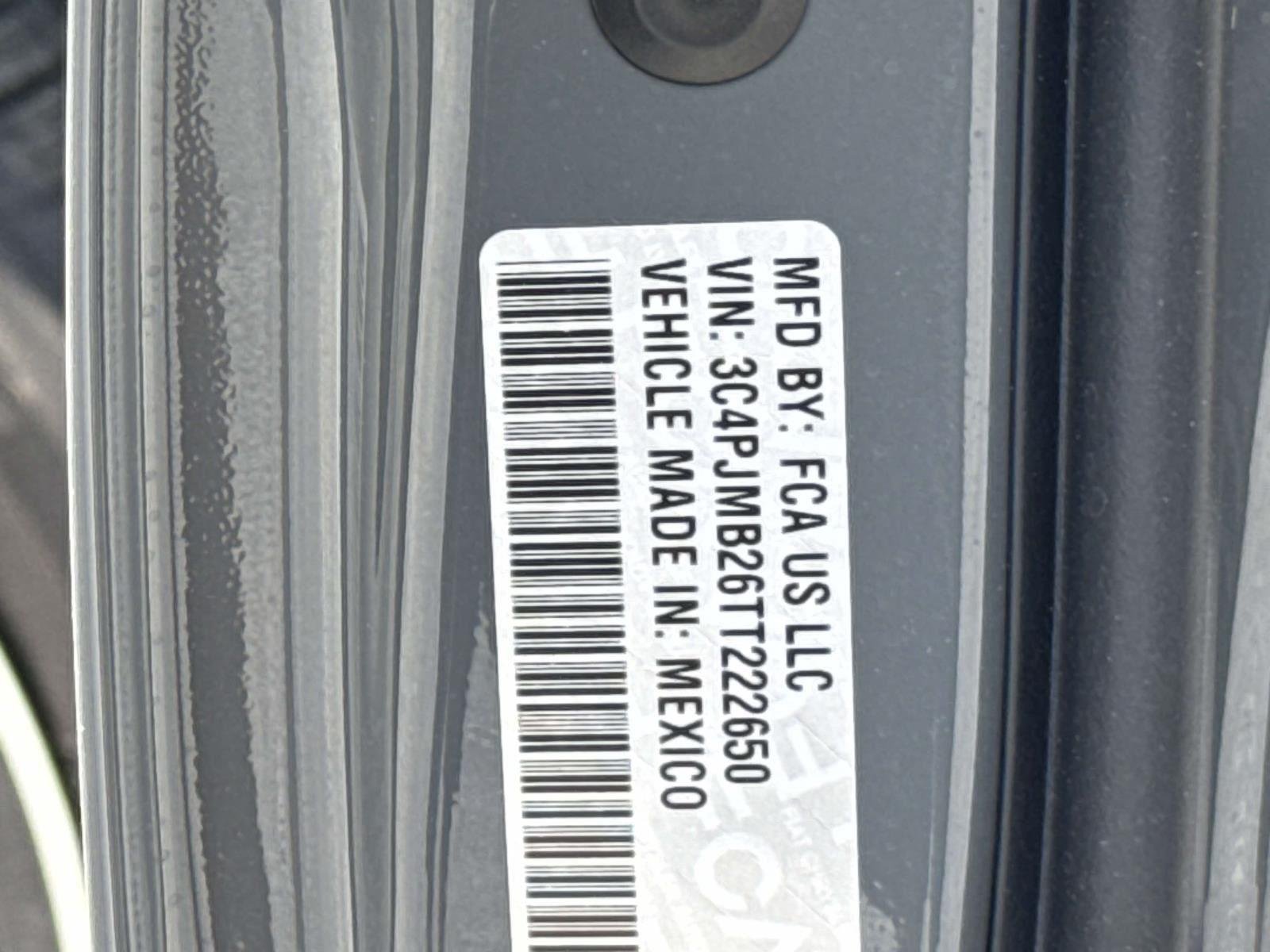 New 2026 Sting-Gray Clear-Coat Exterior Paint Jeep Laredo image 26