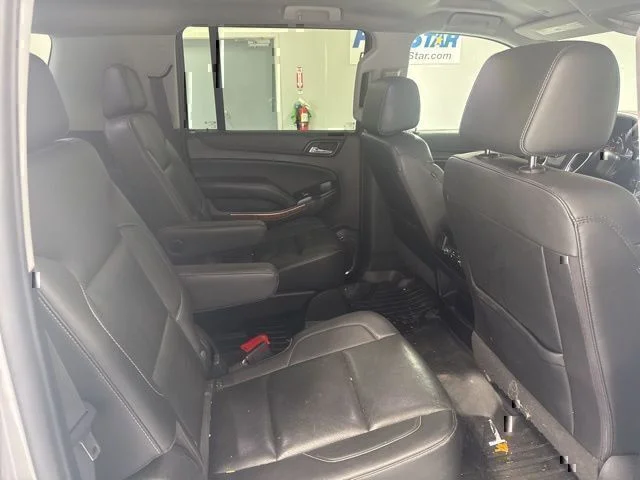 Used 2020 Silver Chevrolet Premier image 23