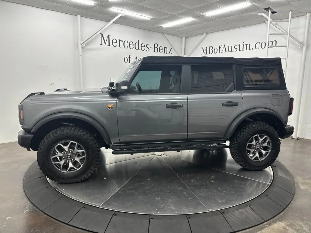 Used 2022 Gray Ford Badlands image 4