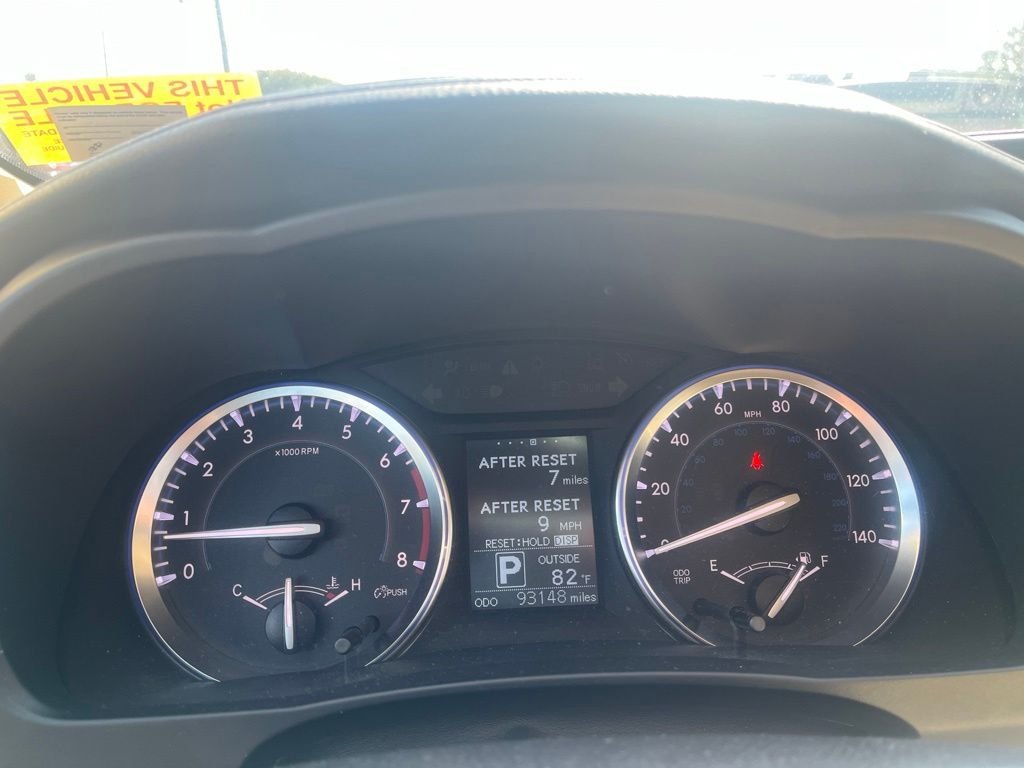 Used 2016 White Toyota LE Plus V6 image 13
