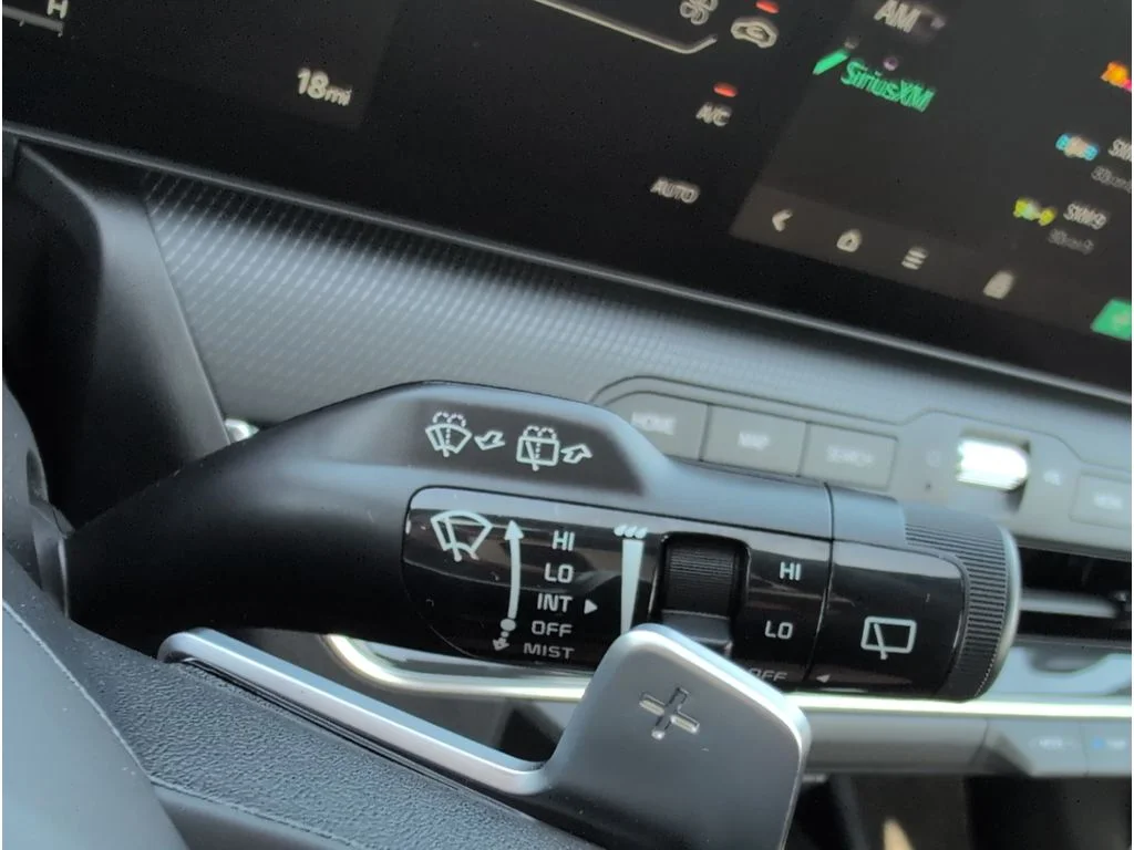 New 2026 Snow White Pearl Kia GT-Line Turbo image 25