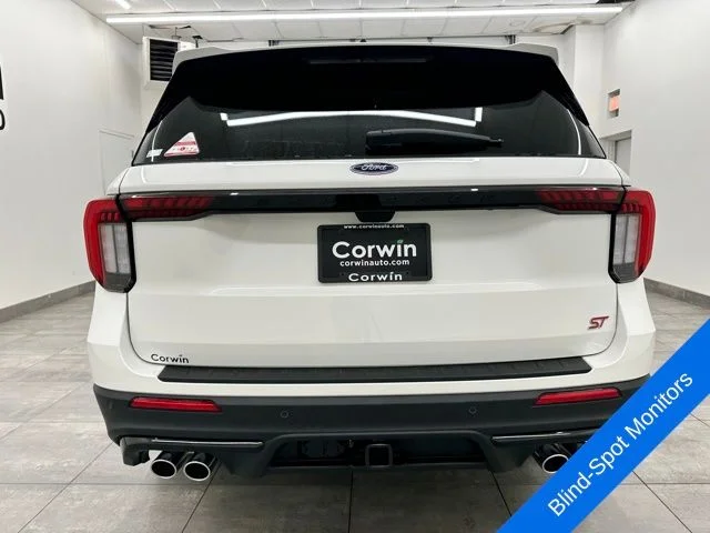 New 2026 Star White Metallic Tri-Coat Ford ST image 4