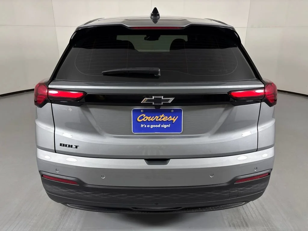 2027 Chevrolet Bolt LT - Photo 8