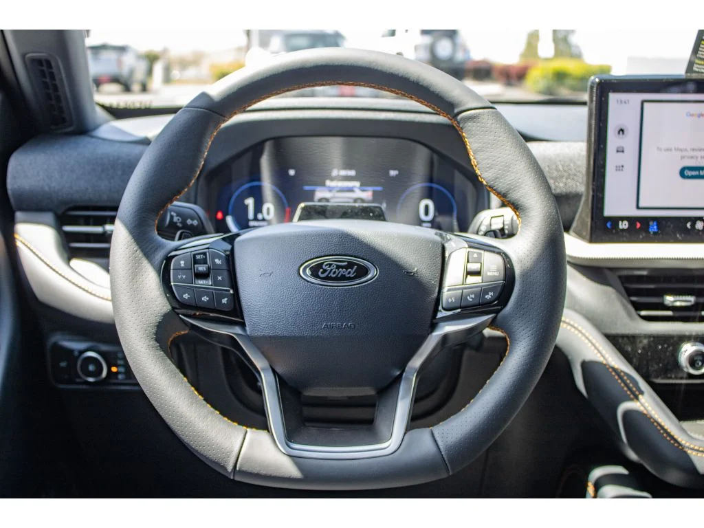 New 2026 SPACE WHITE METALLIC Ford Tremor image 30
