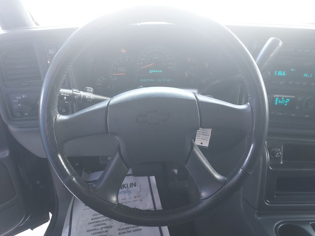 Used 2004 Black Chevrolet Base image 17