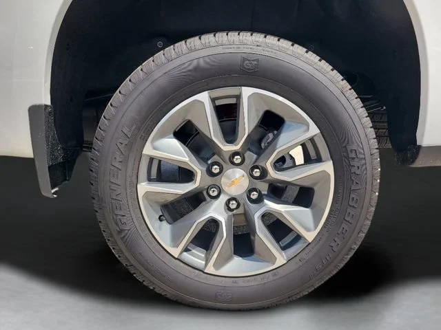 New 2026 Summit White Chevrolet LT image 33