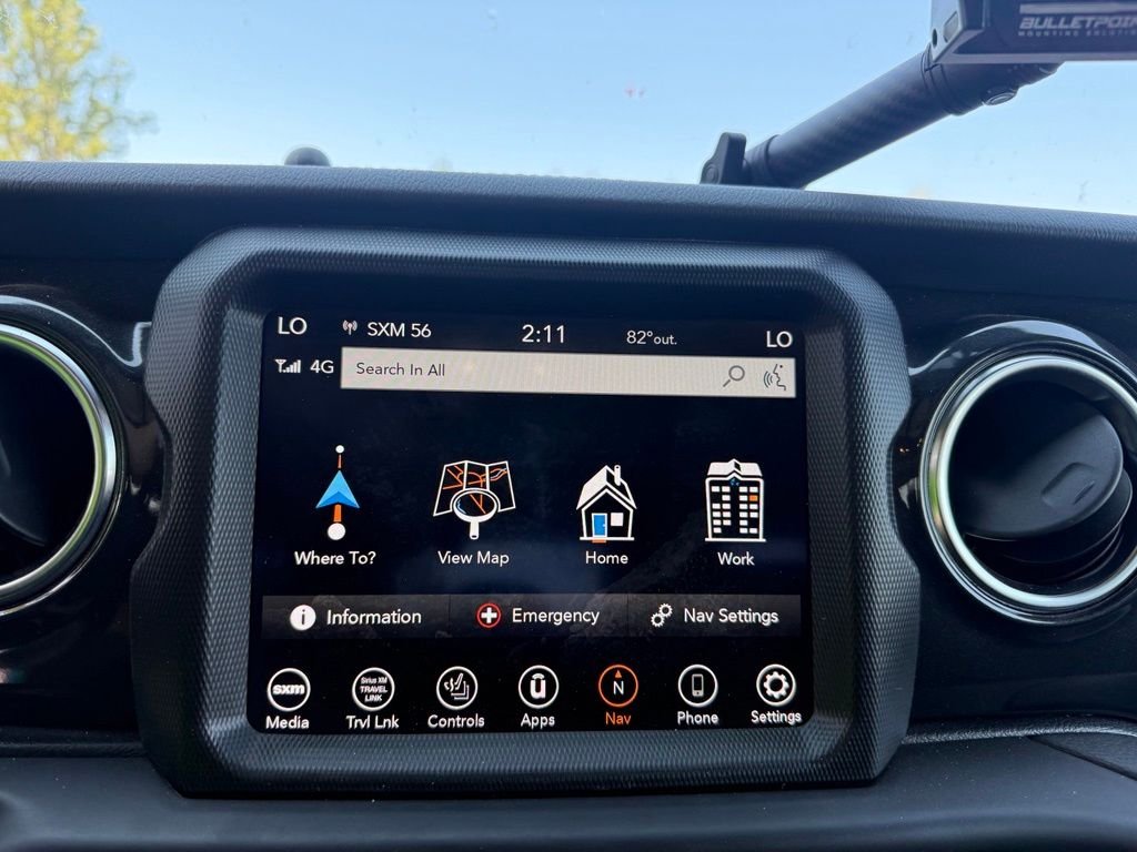 Used 2022 Hydro Blue Pearlcoat Jeep Unlimited Sahara Altitude image 13