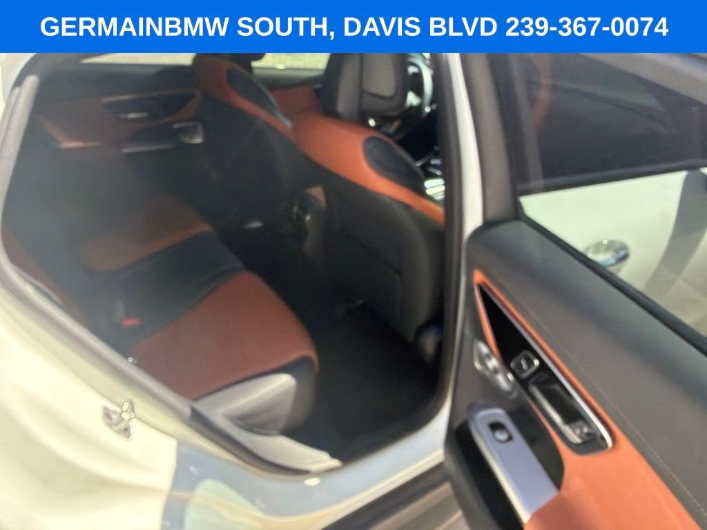 Used 2024  Mercedes-Benz GLC 300 Coupe image 28