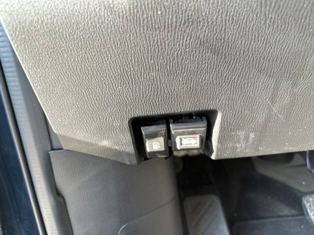 Used 2022 Blue Mazda Touring image 21