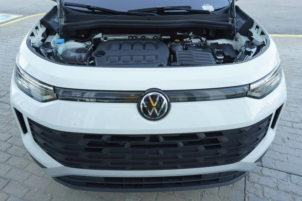 Certified Used 2026 White/off-white Volkswagen 2.0T SE image 32
