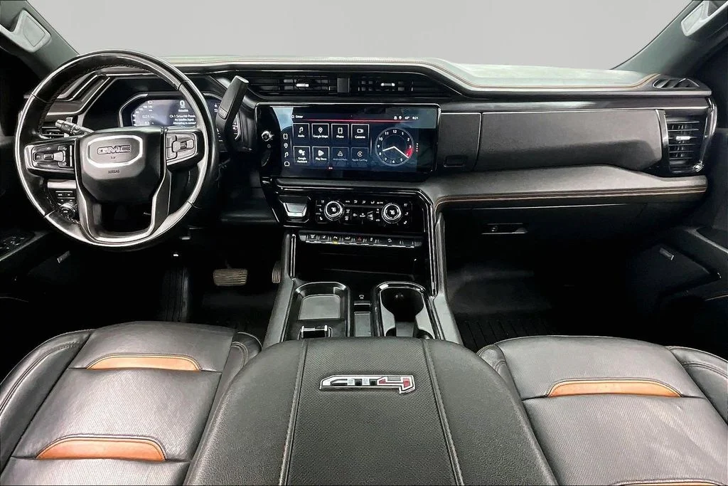Used 2024 Sterling Metallic GMC AT4 image 16