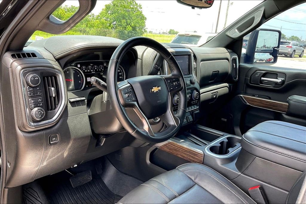 Used 2023 Black Chevrolet High Country image 14