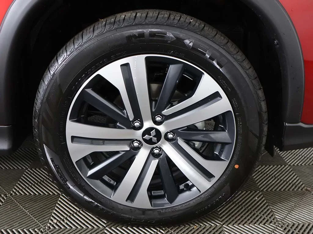 2025 Mitsubishi Outlander Sport SE - Photo 19