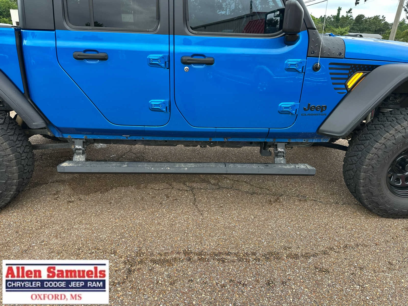 Used 2021 Hydro Blue Pearlcoat Jeep Sport S image 4