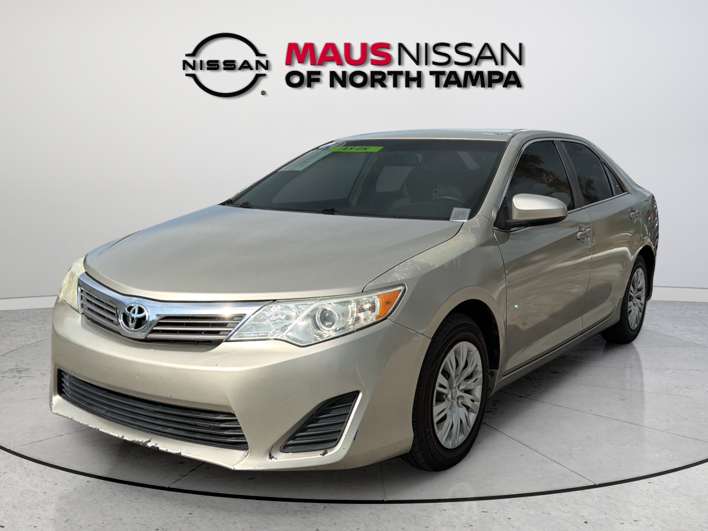 Used 2014 Creme Brulee Toyota L image 4