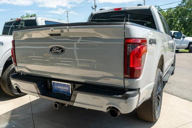 New 2026 Avalanche Ford XLT image 4