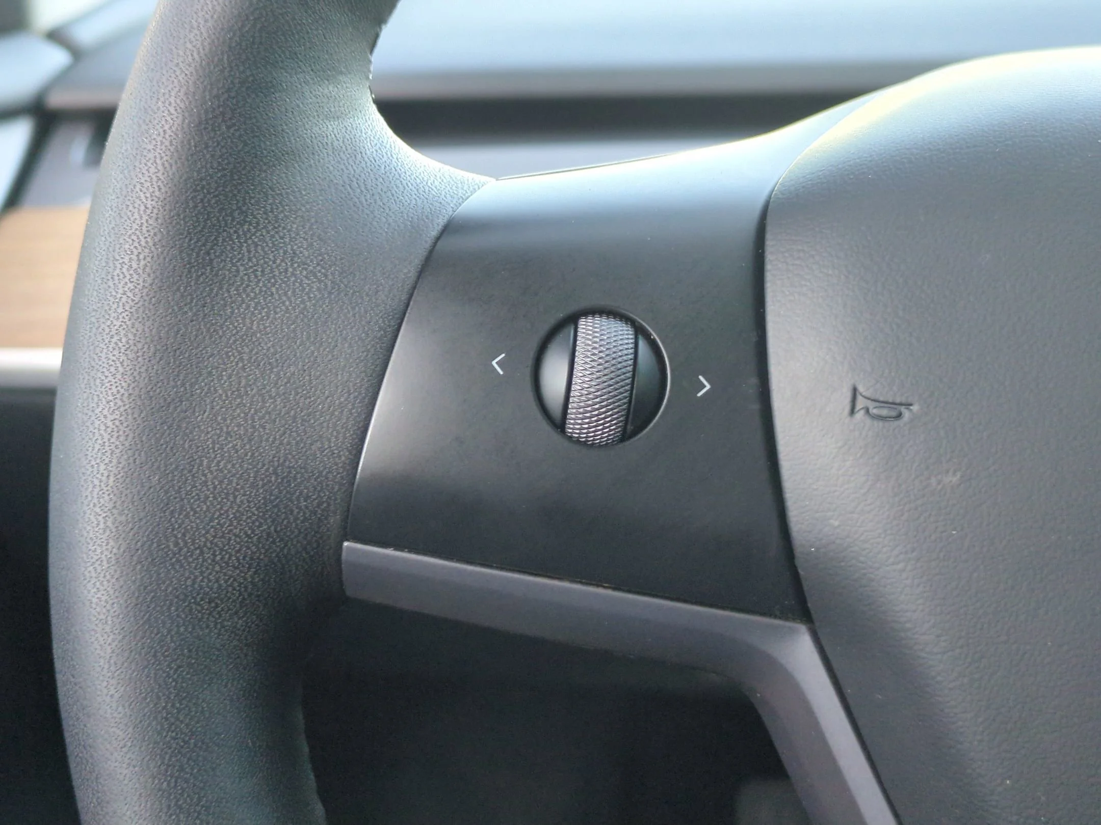 Used 2023 Blue Tesla Base image 17
